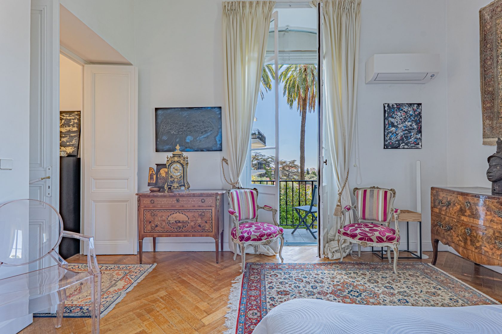 The timeless elegance of a former private mansion