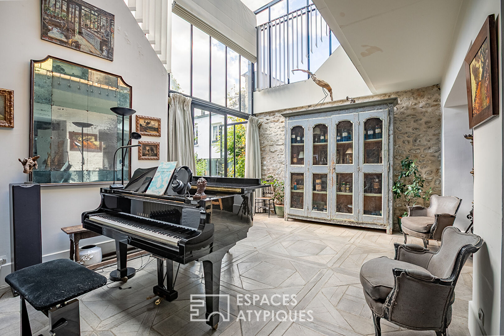 An extraordinary family home in the heart of Senlis