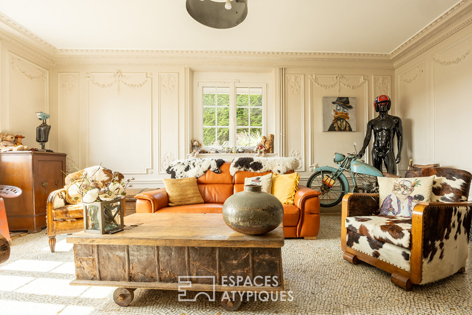 Exceptional – Pretty estate of 3 houses facing the ponds