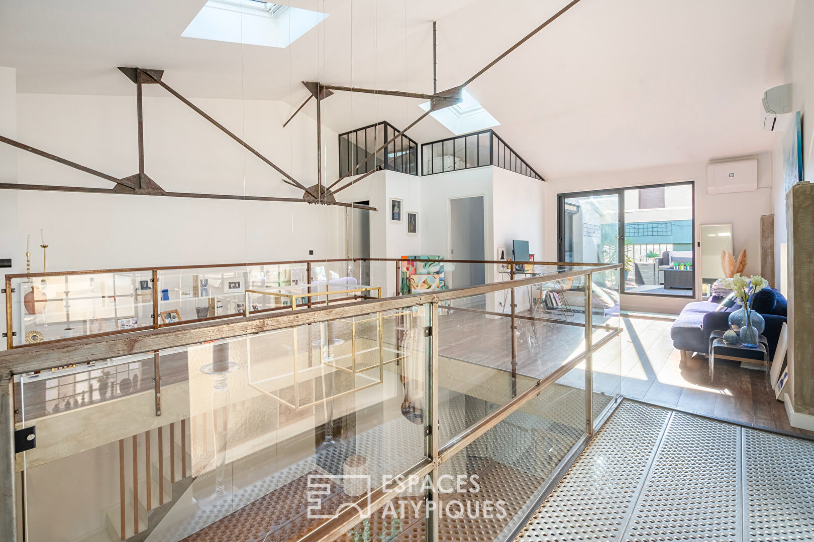 Loft en duplex avec terrasse