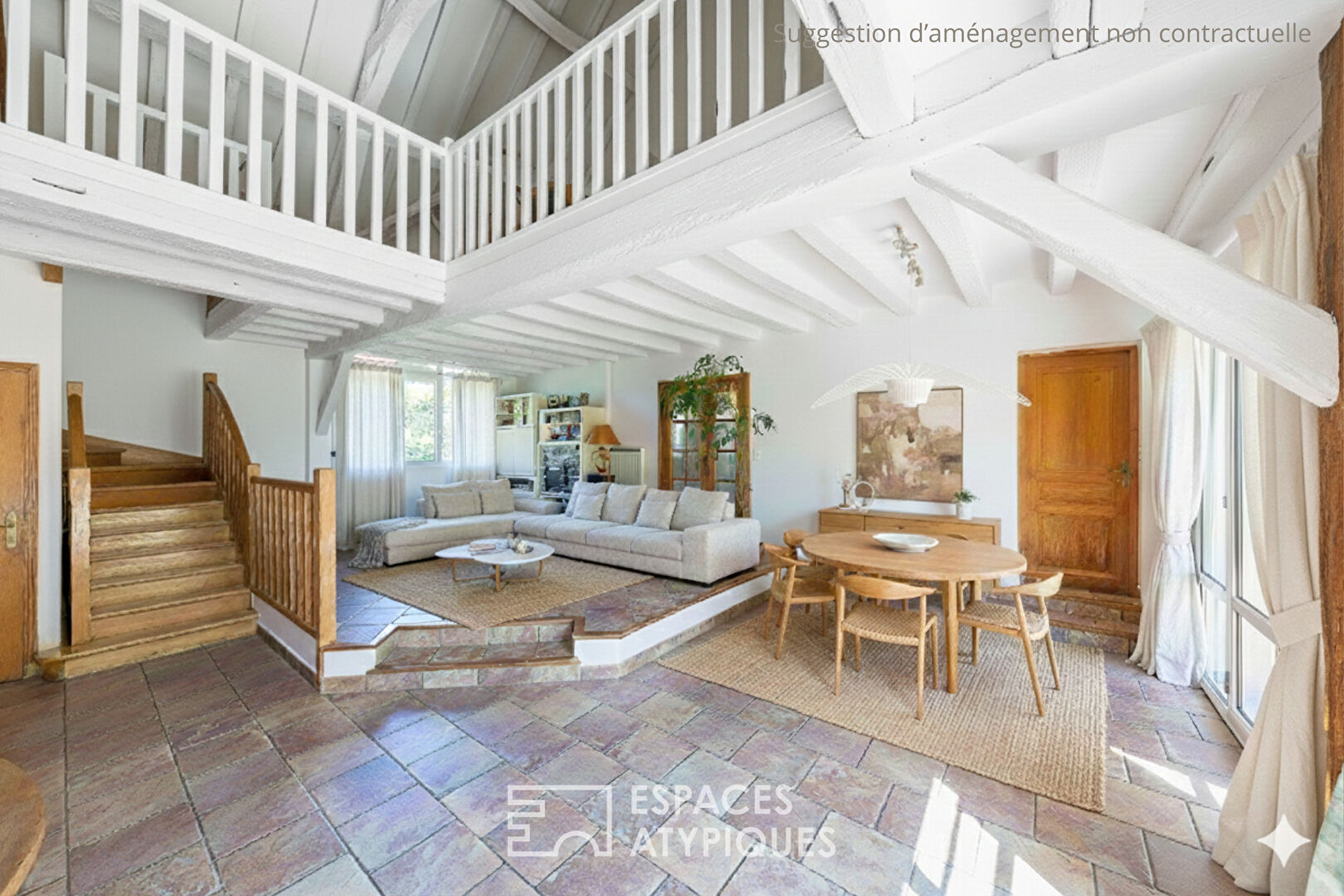 La Maison contemporaine aux volumes généreux à Yerres