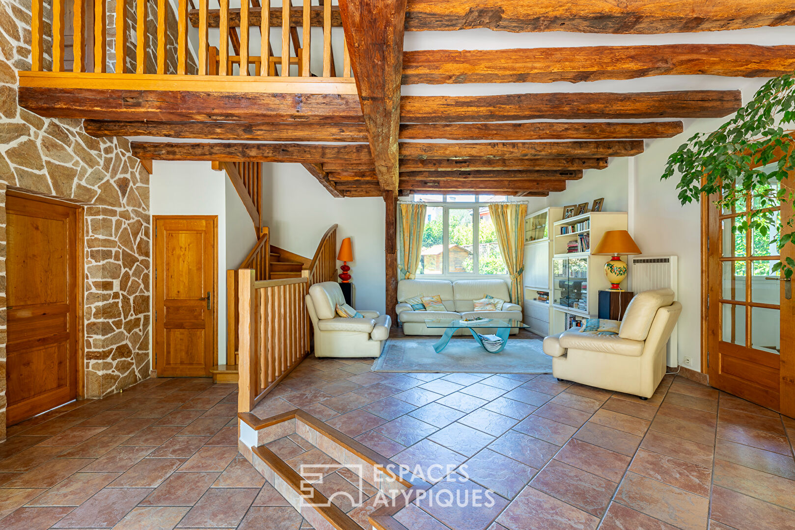 La Maison contemporaine aux volumes généreux à Yerres