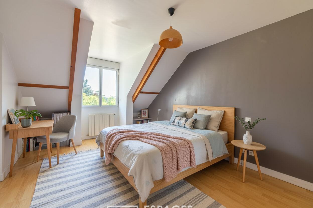 La Maison contemporaine aux volumes généreux à Yerres