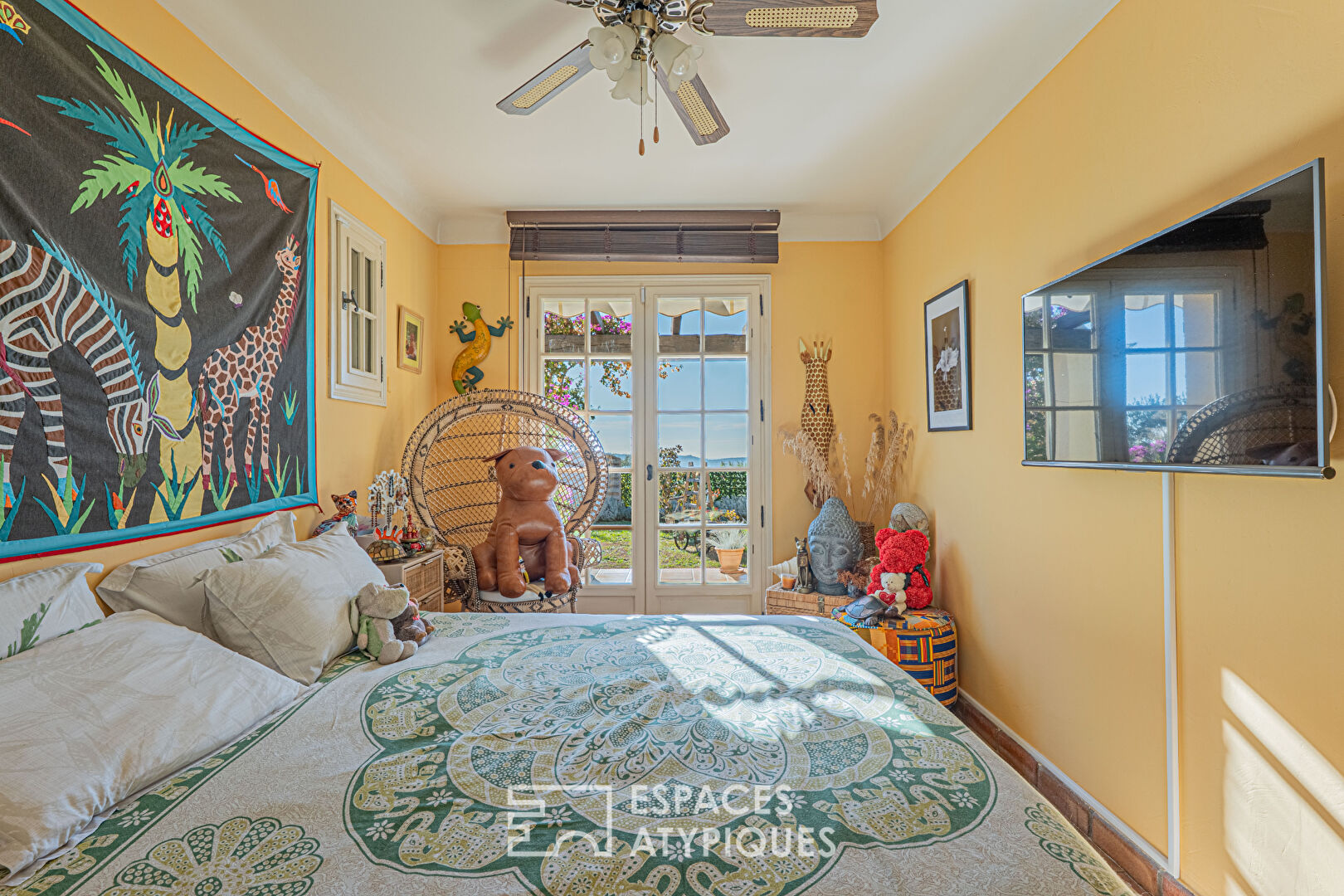 Charming house with independent apartment and swimming pool