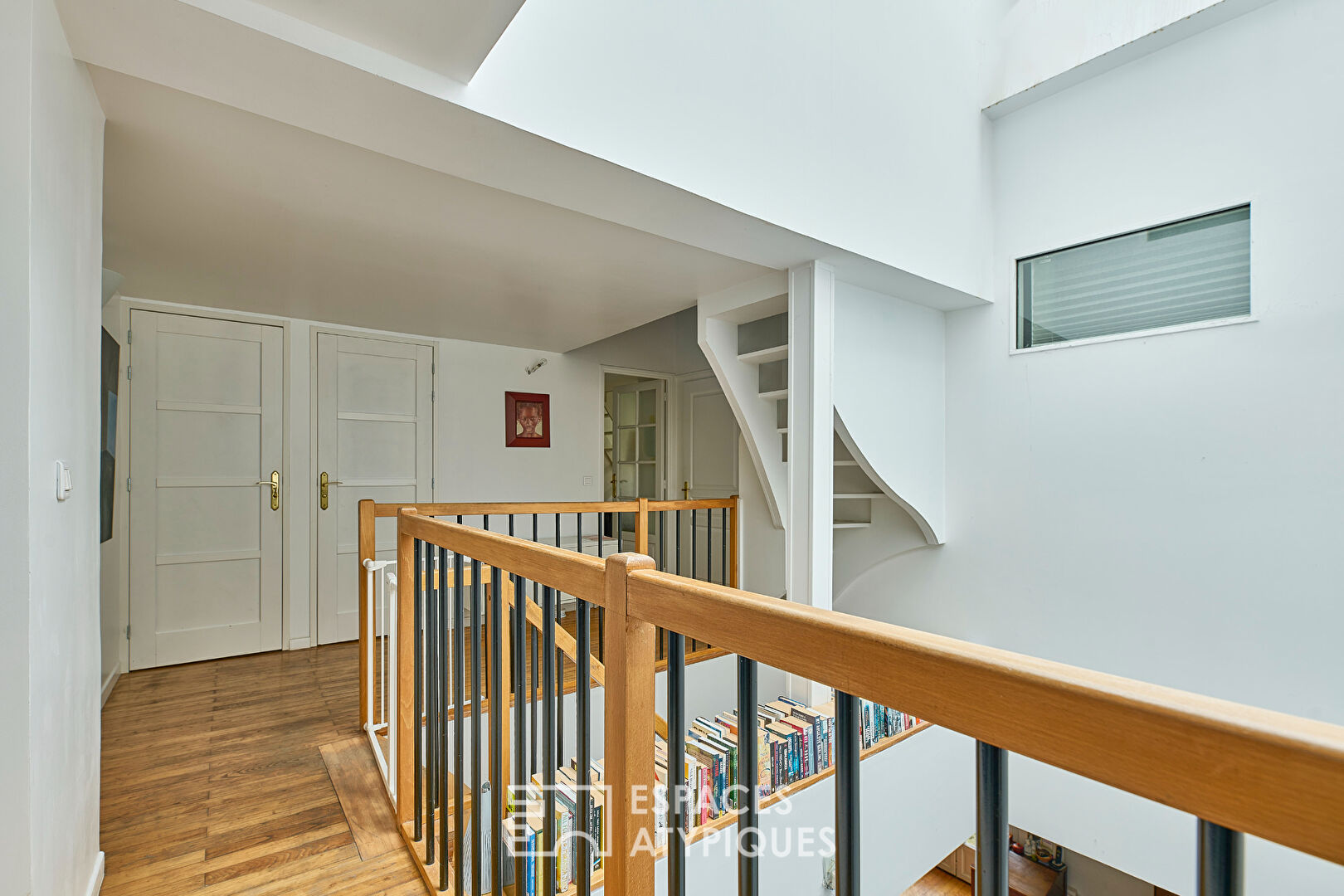 Triplex avec terrasse sur une cour végétalisée