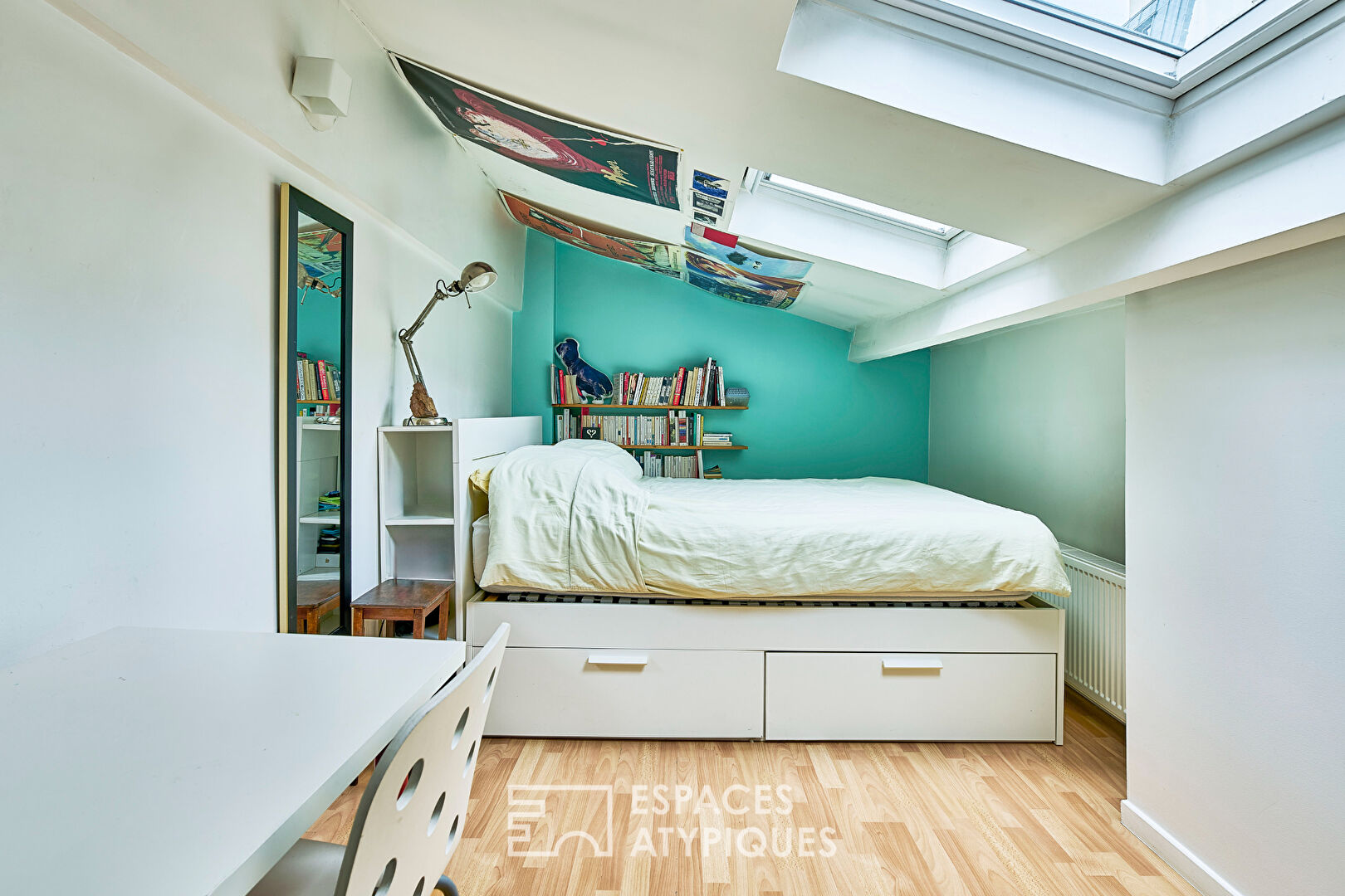 Triplex avec terrasse sur une cour végétalisée