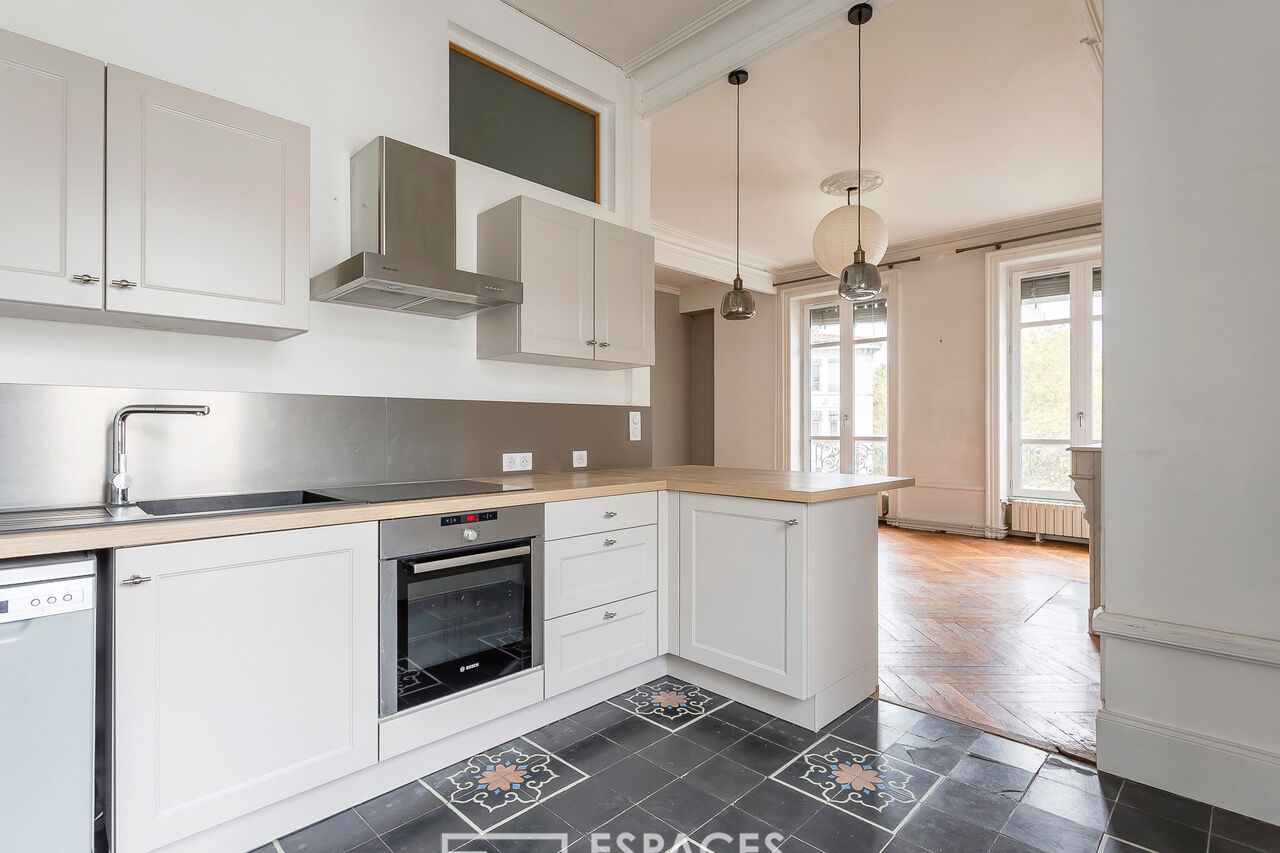 Bel appartement haussmannien