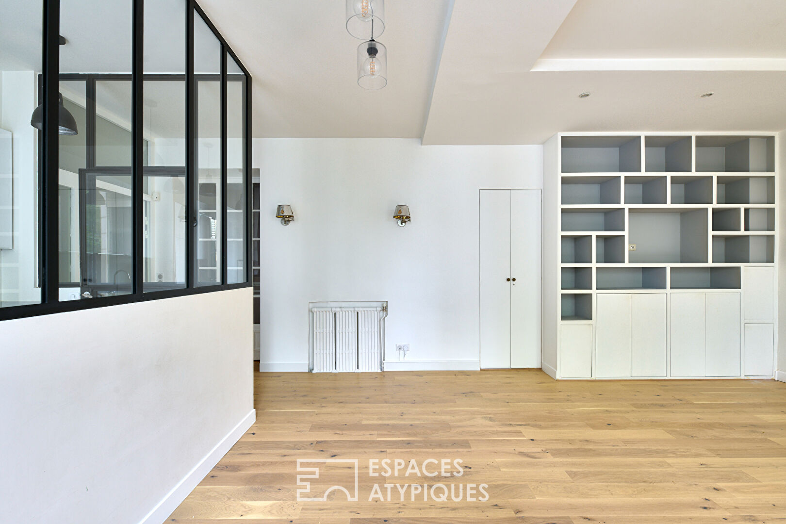 Rez-de-jardin rénové avec terrasse – Trocadéro