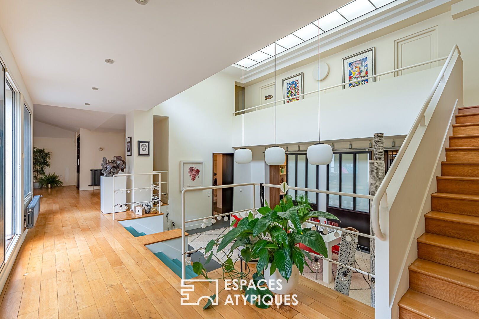 Loft contemporain familial avec patio aux perspectives spectaculaires