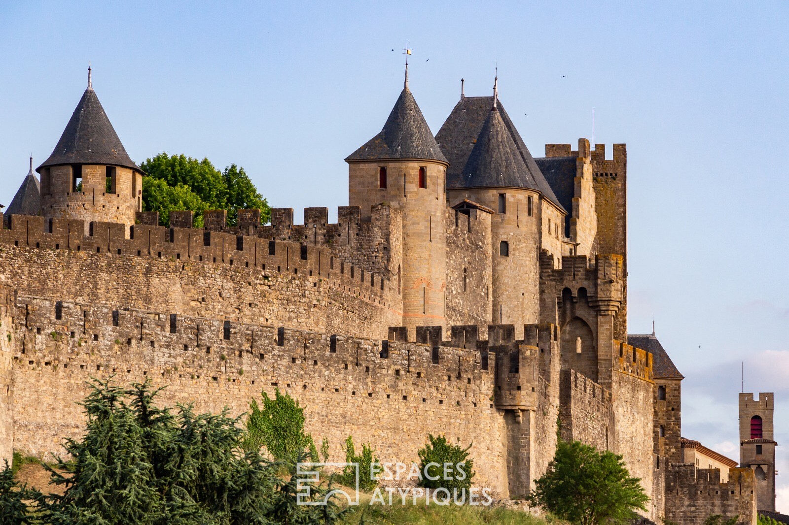 Maison atypique avec vue sur le Château Comtal – Cité de Carcassonne