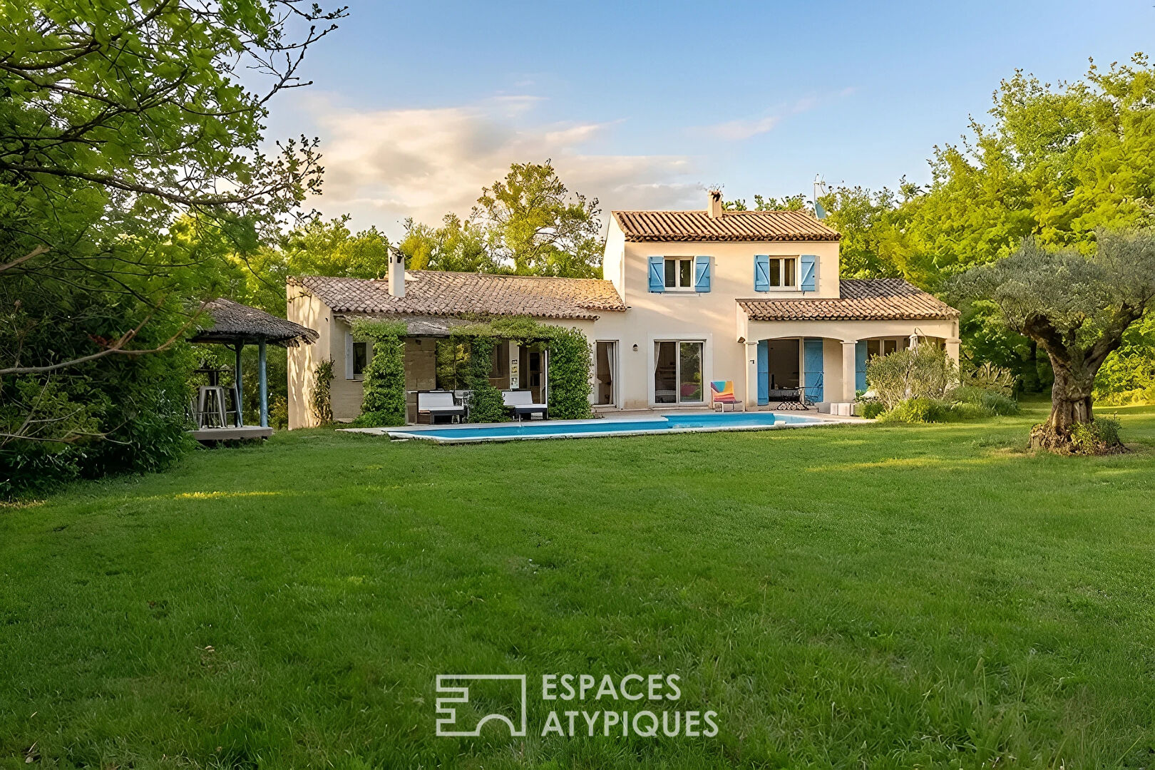 Propriété de charme au coeur d&rsquo;un domaine forestier