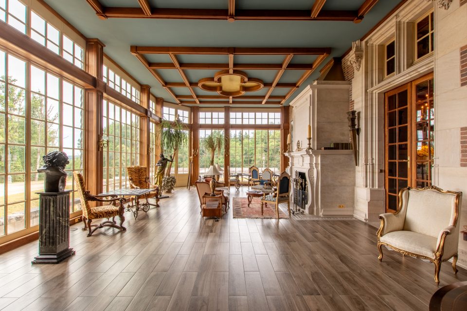 Salon vitré d'un chateau près de Blois