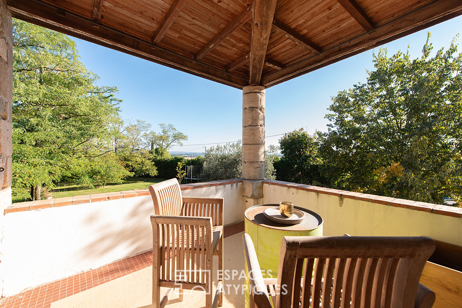 Maison de caractère avec dépendance et parc arboré