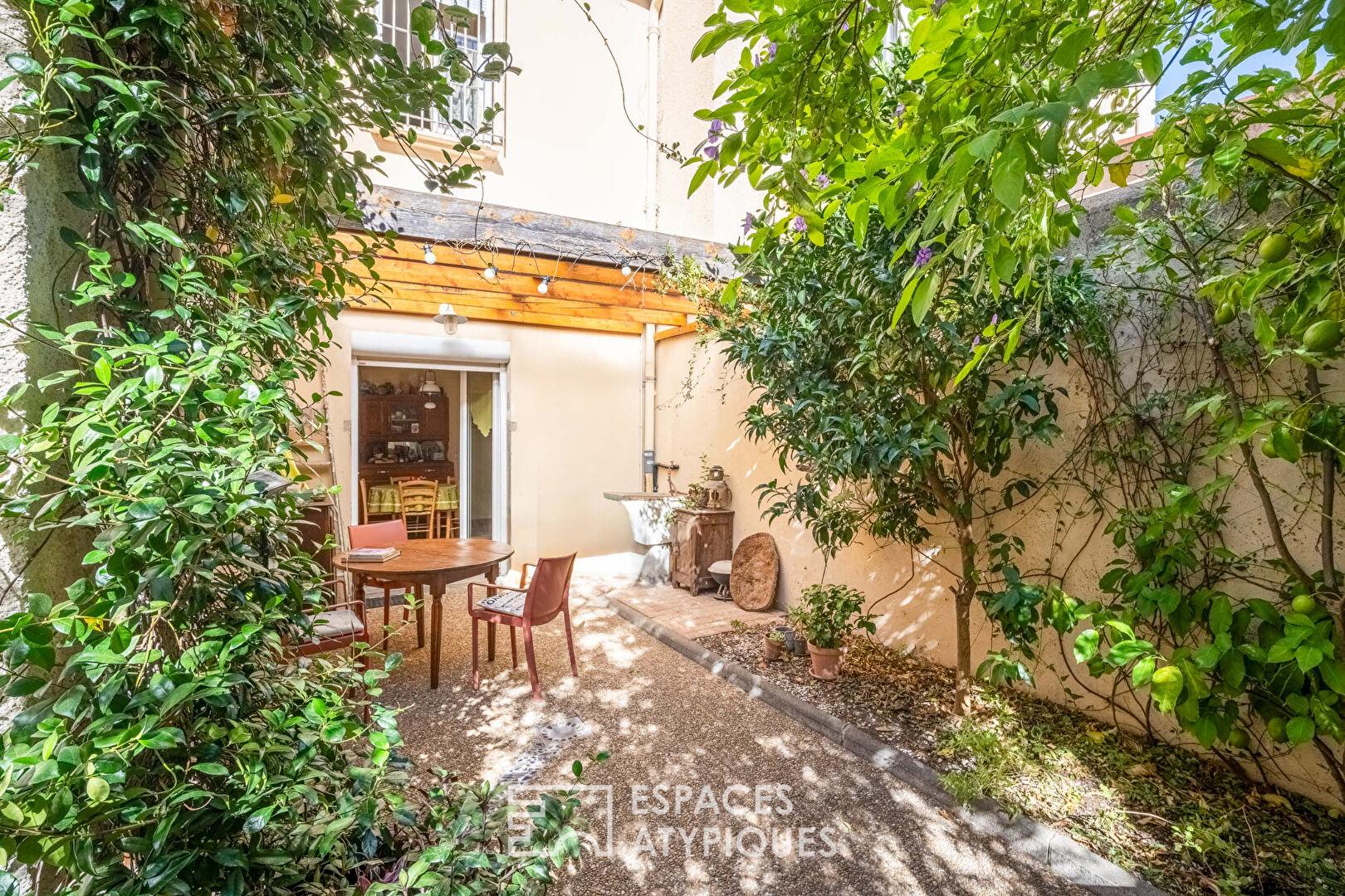 Narbonne center – Charming house with patio and convertible basement