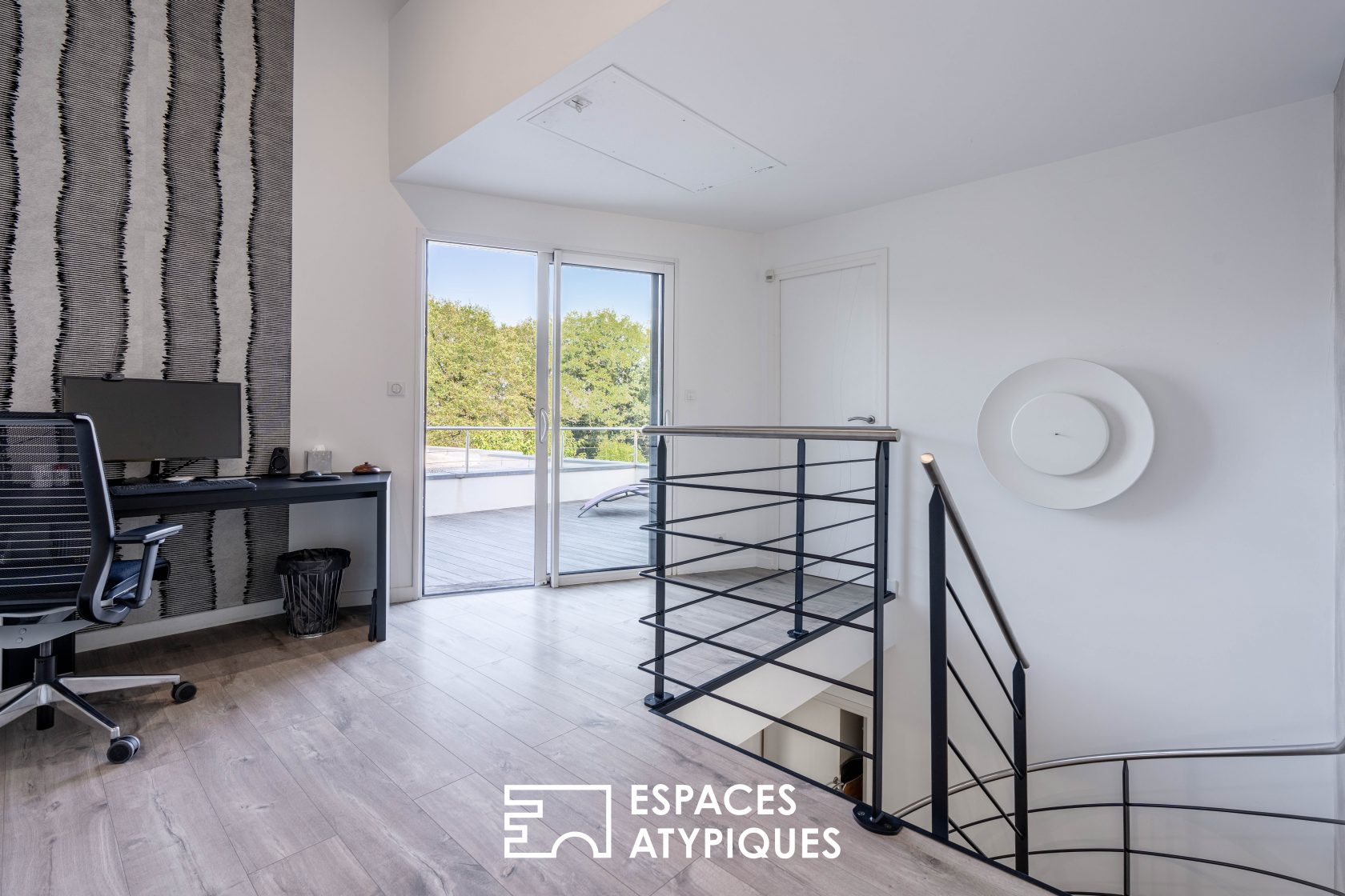 Élégante contemporaine près du lac de Beaulieu