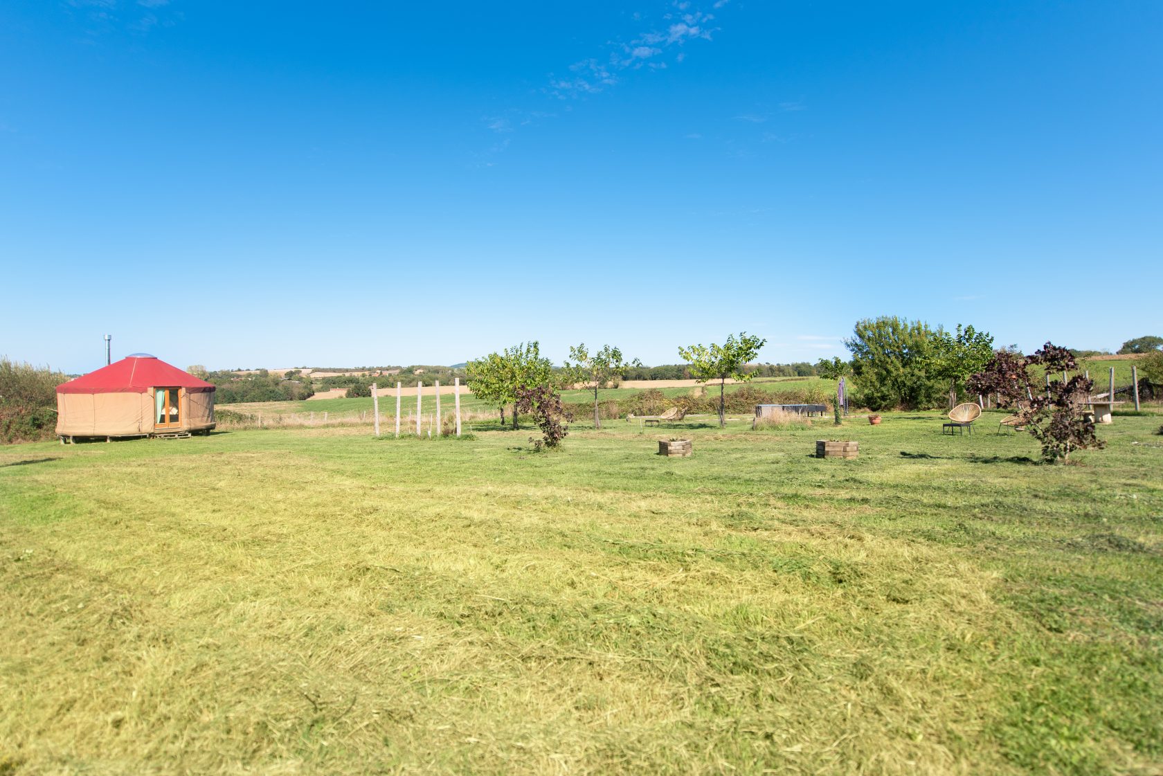 Propriété rénovée avec vue dégagée sur la campagne tarnaise