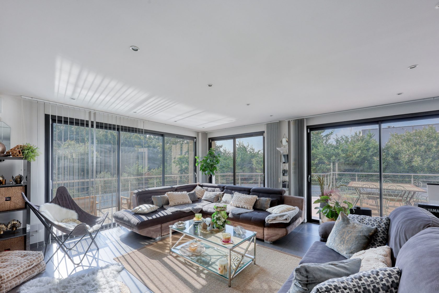 Architect-designed villa in a natural setting