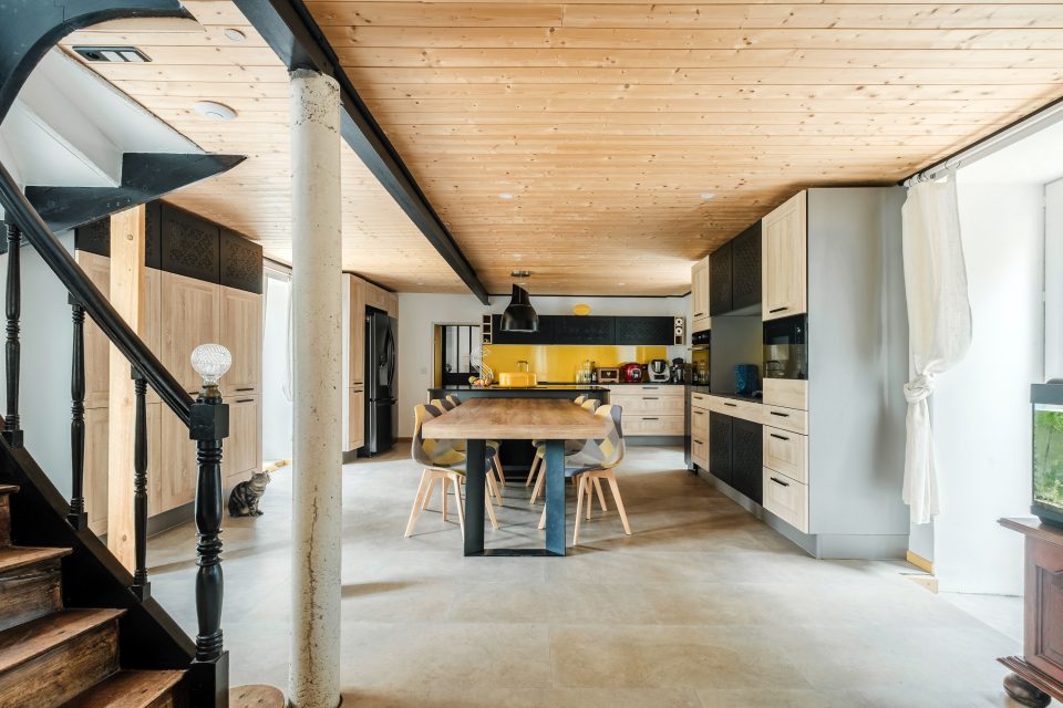 Maison de maître avec parc de 1,6 hectares proche de Poitiers - Réf. EAP181