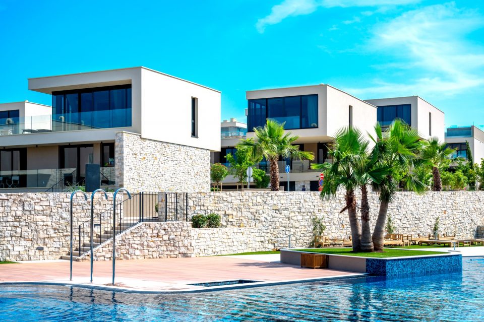 Résidence avec villas et piscine en Croatie 