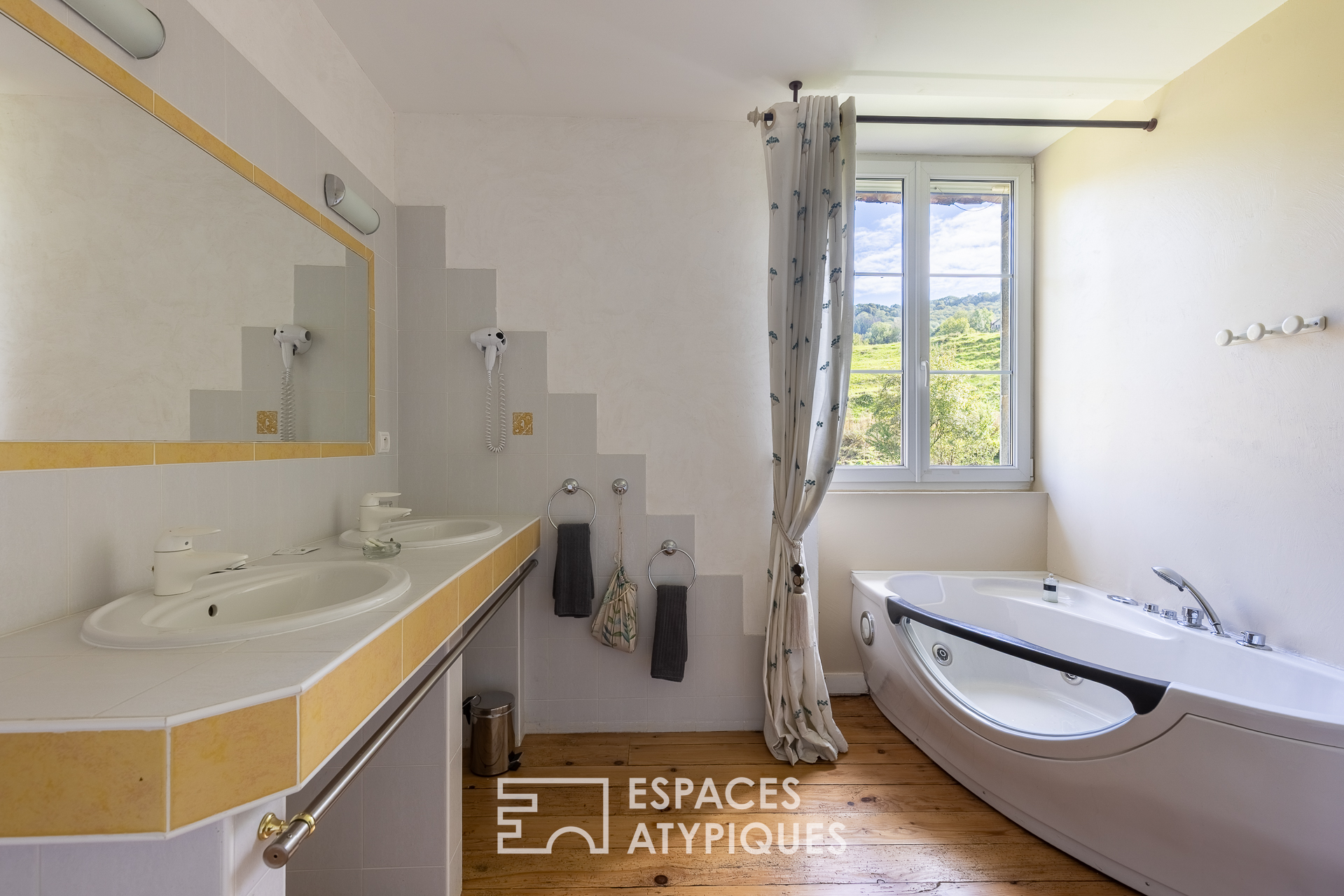 Moulin du XVIII siècle avec chambres d’hôtes