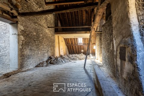 Plateau à aménager avec son garage dans un hôtel particulier du XVIIIe