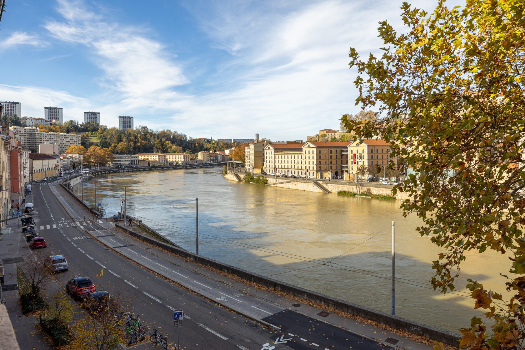 Duplex meublé et équipé avec vue Saône