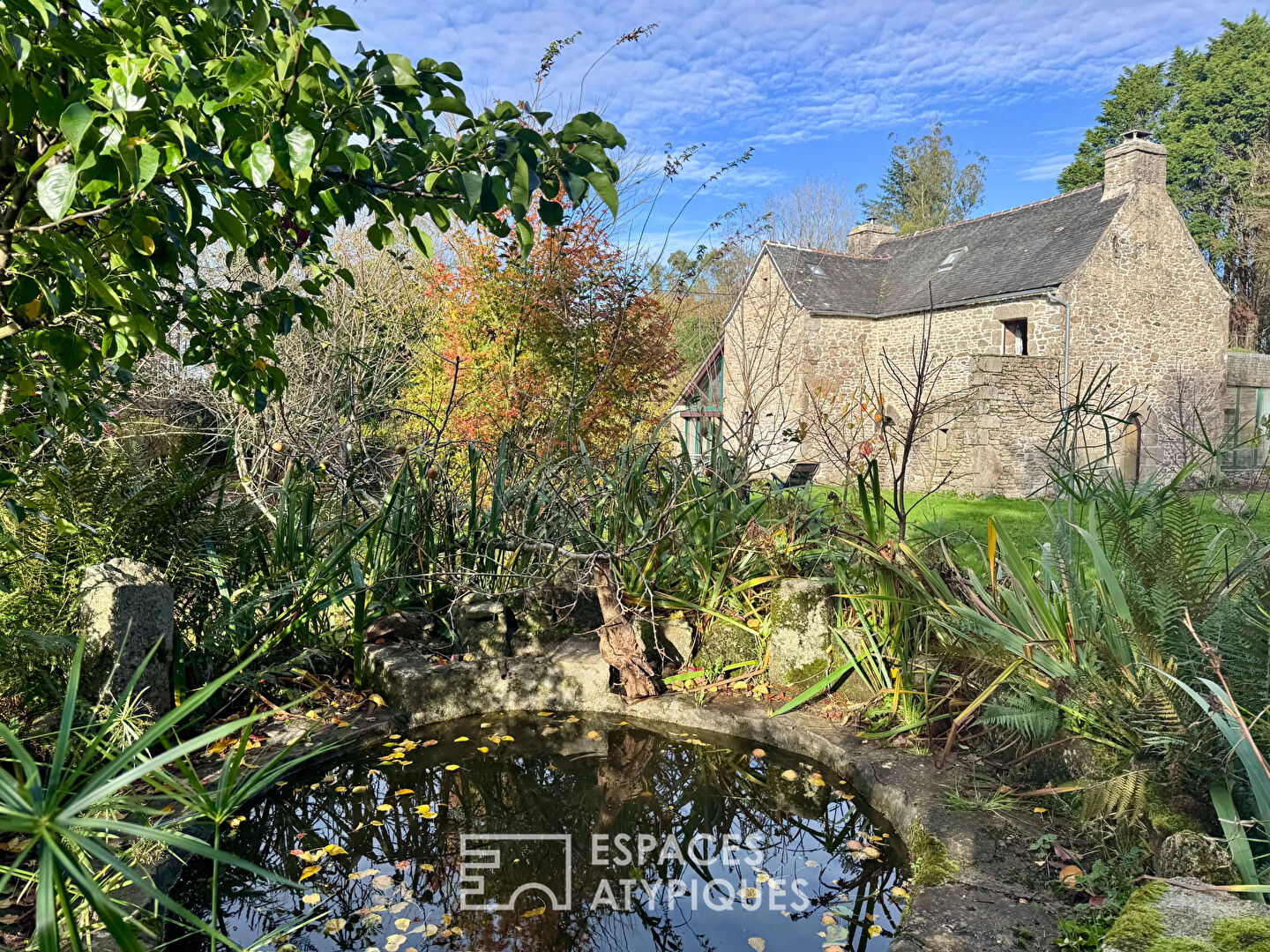 A Refuge of Authenticity: Former Weaver’s House in the Heart of the Monts d’Arrée