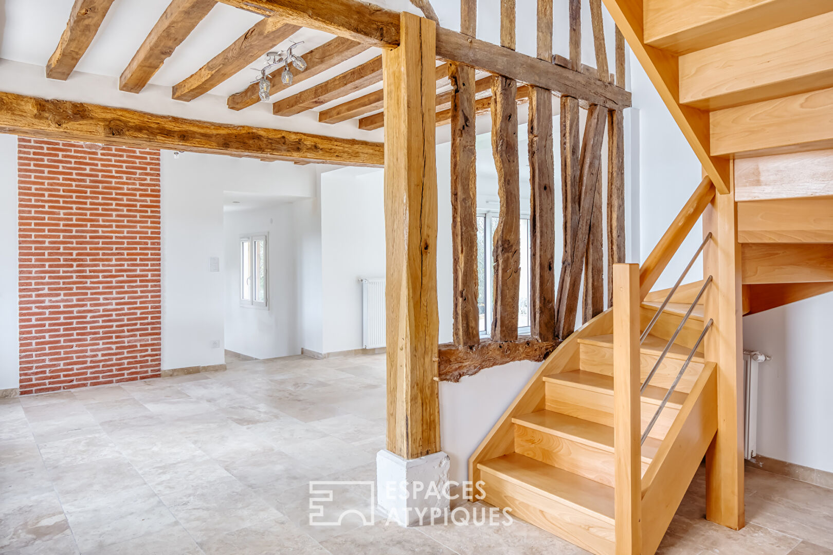 Renovated Norman house in a 2 hectare park