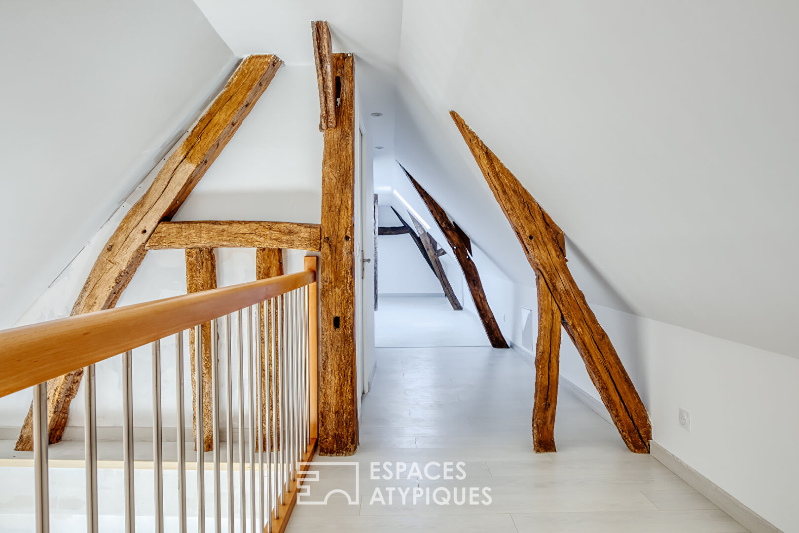 Renovated Norman house in a 2 hectare park