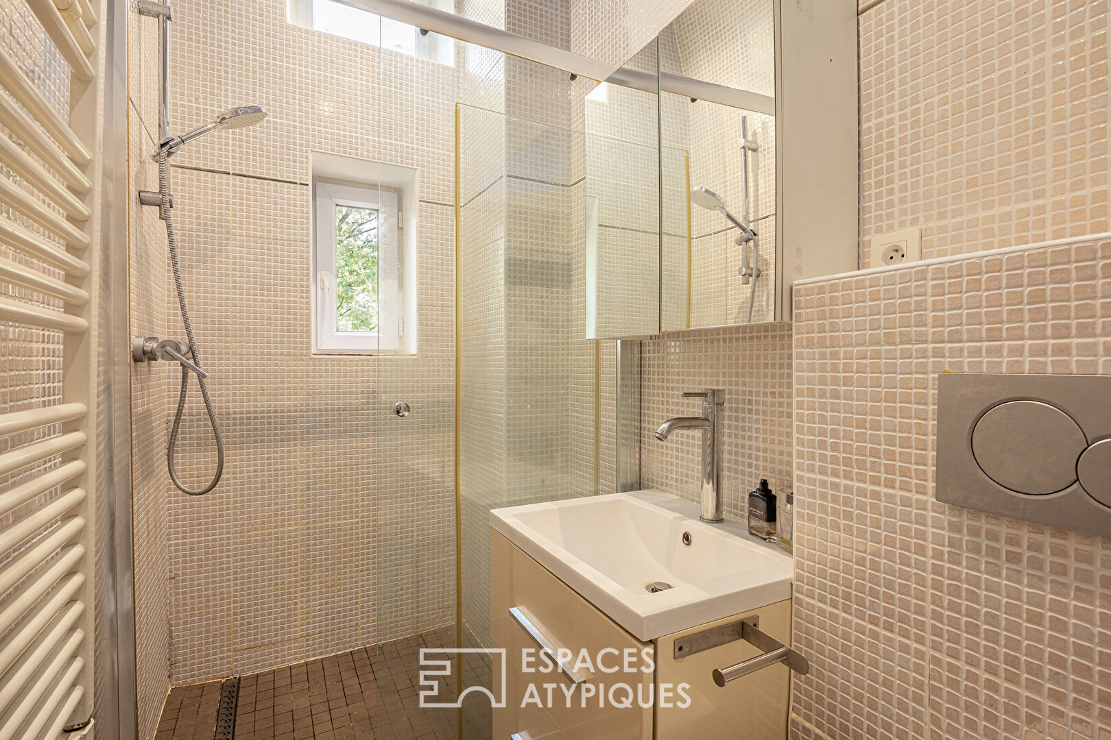 Appartement de charme avec jardin déporté