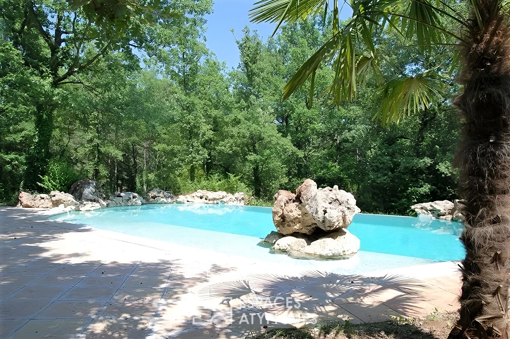 Villa d&rsquo;architecte à l&rsquo;élégance intemporelle