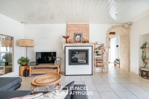 Maison de charme rénovée au coeur du village de Fareins