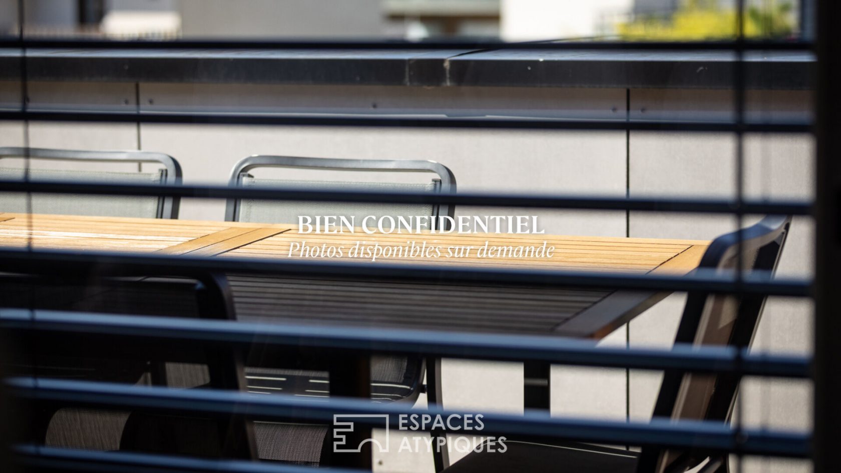 Appartement récent avec grande terrasse et superbe vue sur le Larmont