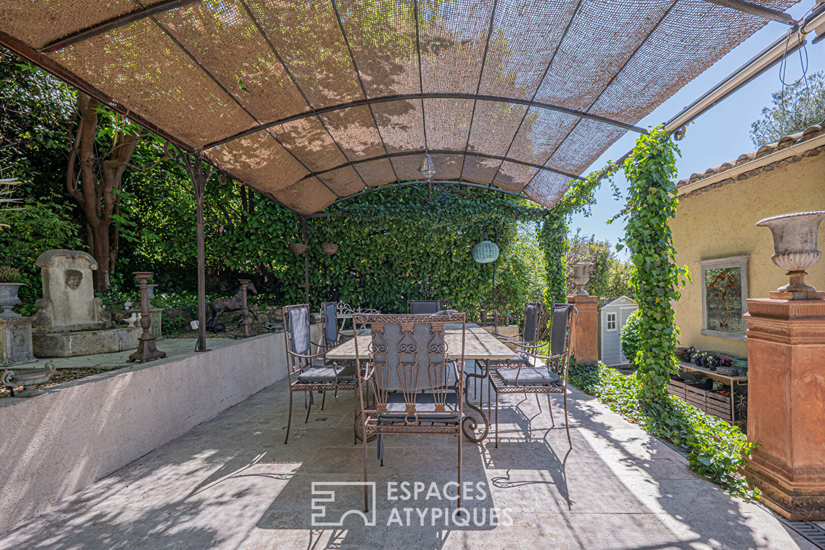 Maison d’architecte pleine de charme – LE ROURET