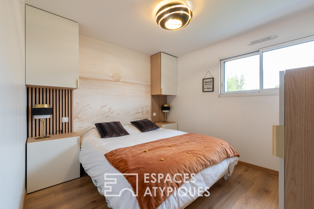 Lumineuse contemporaine familiale et son jardin paysagé