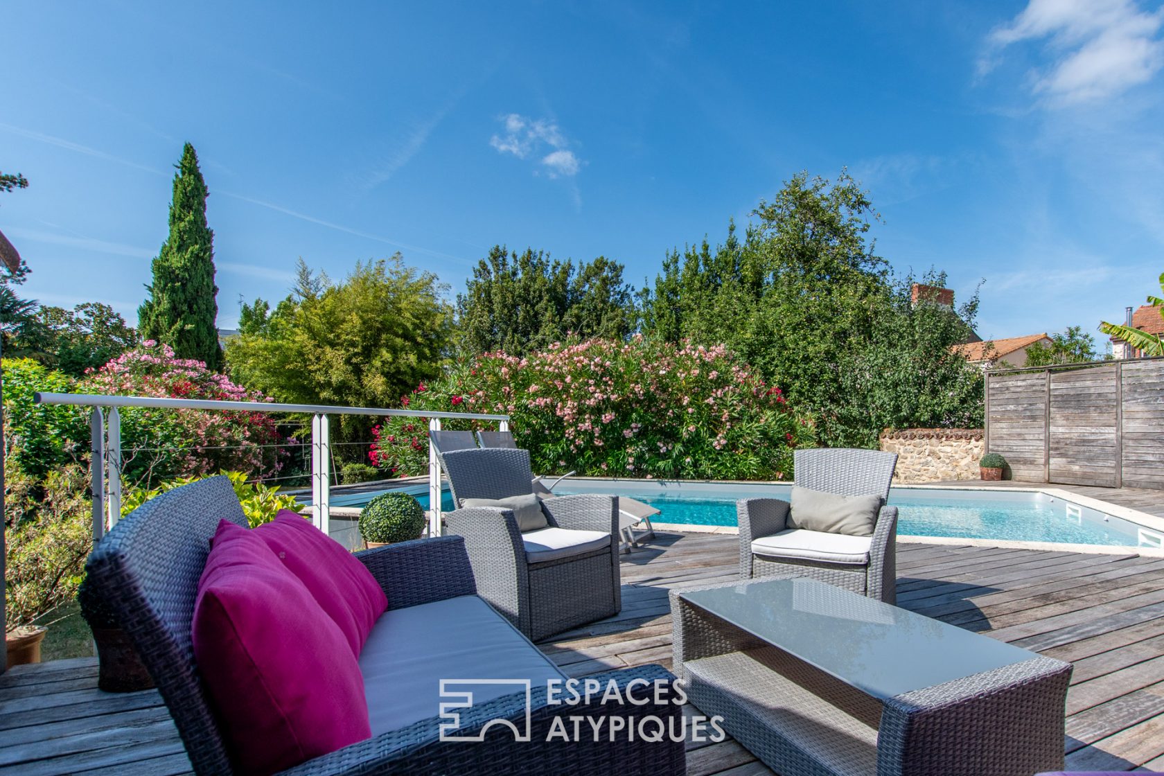 Propriété d&rsquo;exception dans le Pentagone : L&rsquo;élégance d&rsquo;un parc privé entre patrimoine et design