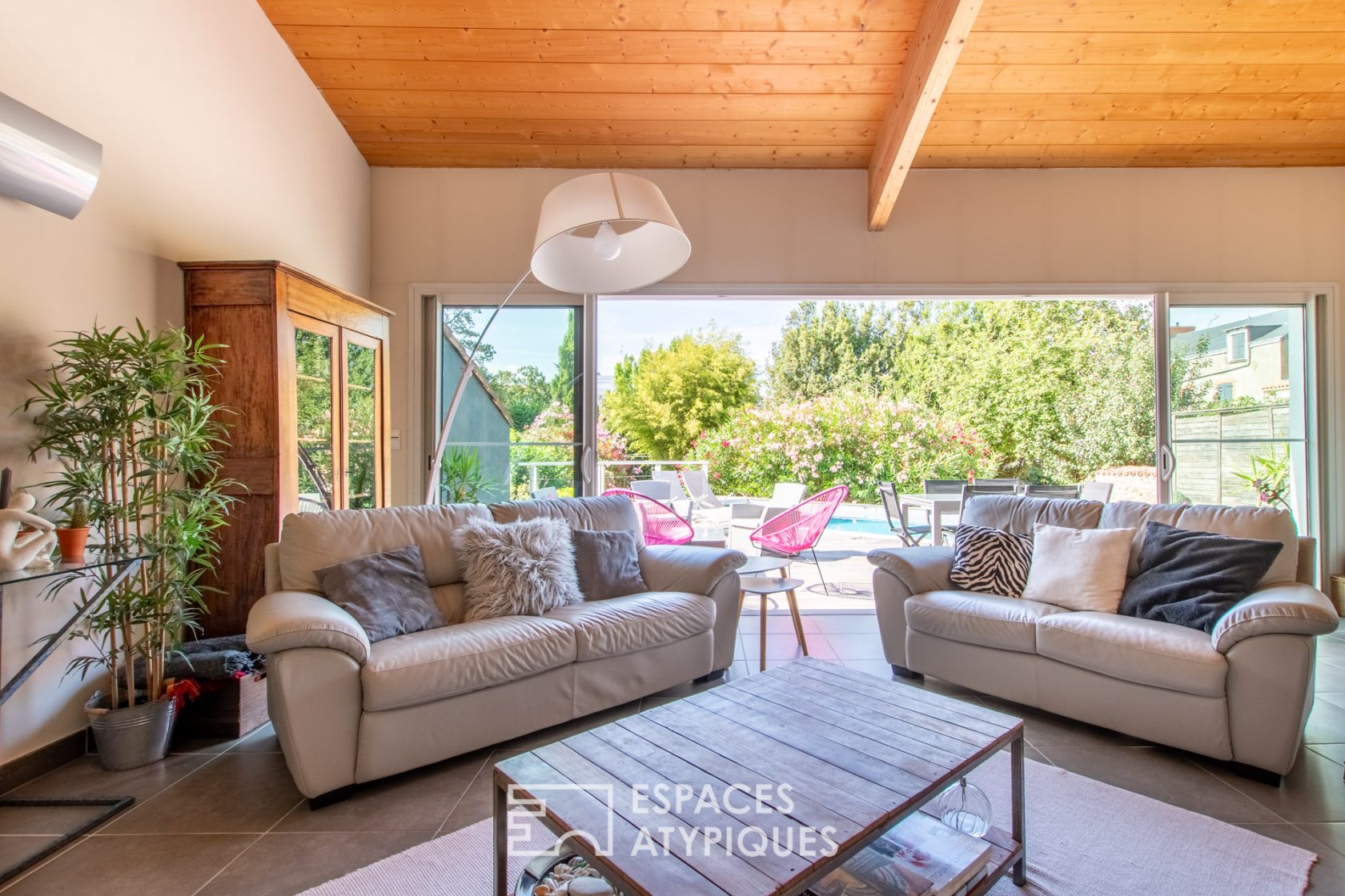 Propriété d&rsquo;exception dans le Pentagone : L&rsquo;élégance d&rsquo;un parc privé entre patrimoine et design