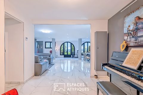 Fabron – Bien d&rsquo;exception en rez-de-jardin avec vue panoramique mer