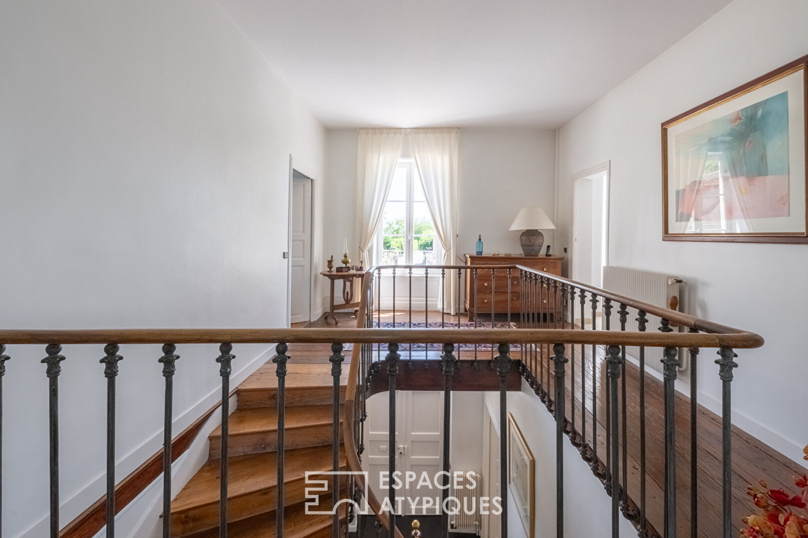 Charming Bourgeois House with Park near Chalon-sur-Saône