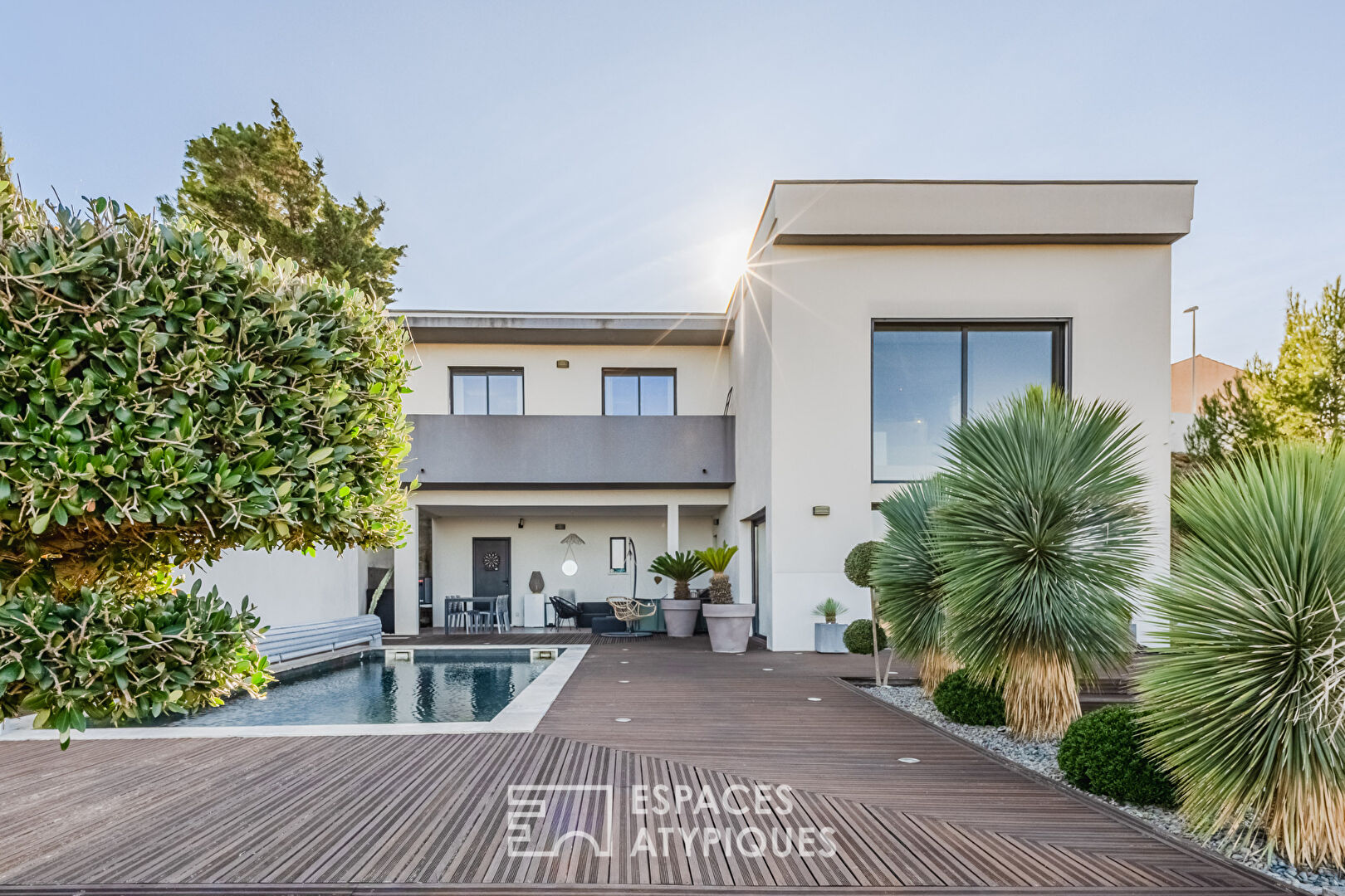 Sumptuous Villa with Spectacular Views – Heights of Narbonne