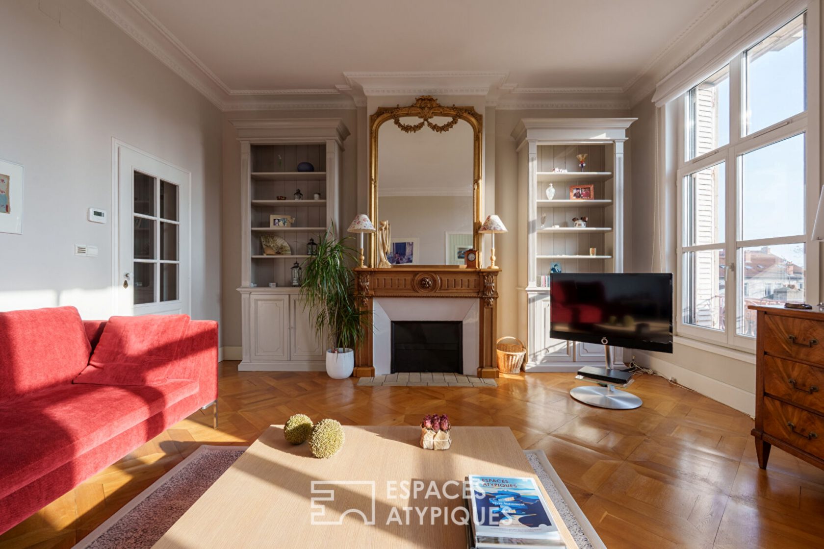 Bourgeois apartment with breathtaking views, just a stone’s throw from Place Stanislas