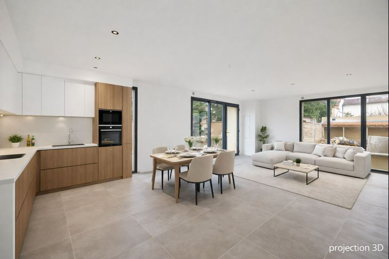 Split-level townhouse with garden in the heart of Montchat