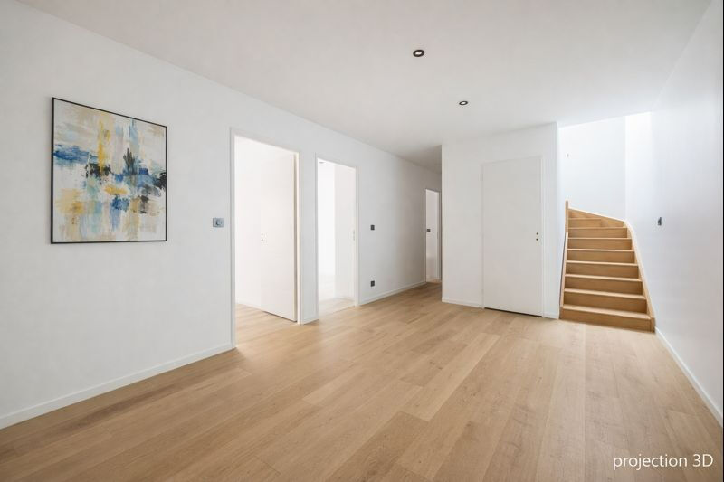 Split-level townhouse with garden in the heart of Montchat