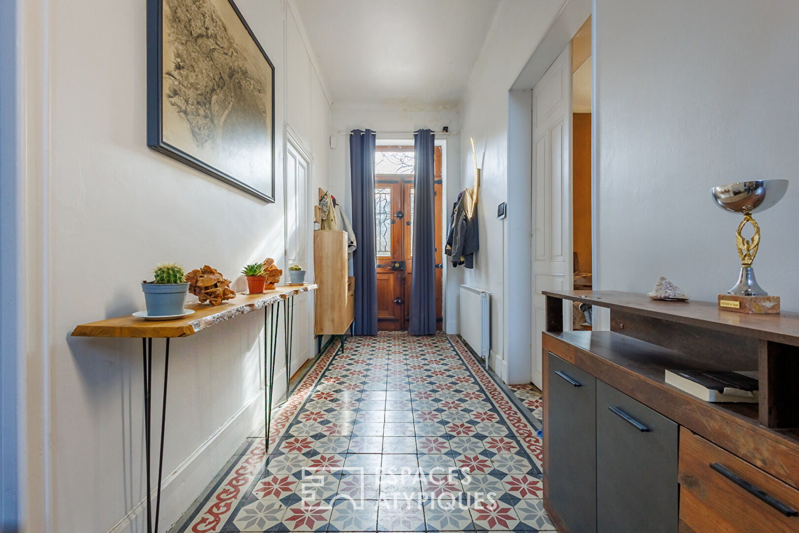 Character house to renovate with reception potential in the Baronnies