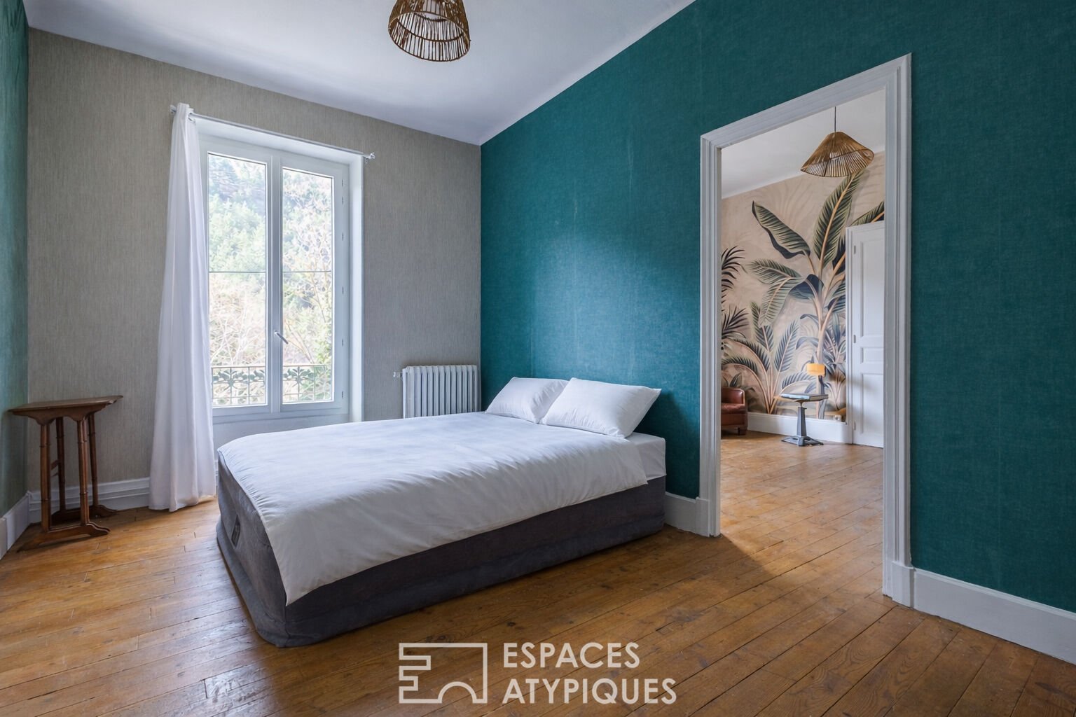 Character house to renovate with reception potential in the Baronnies