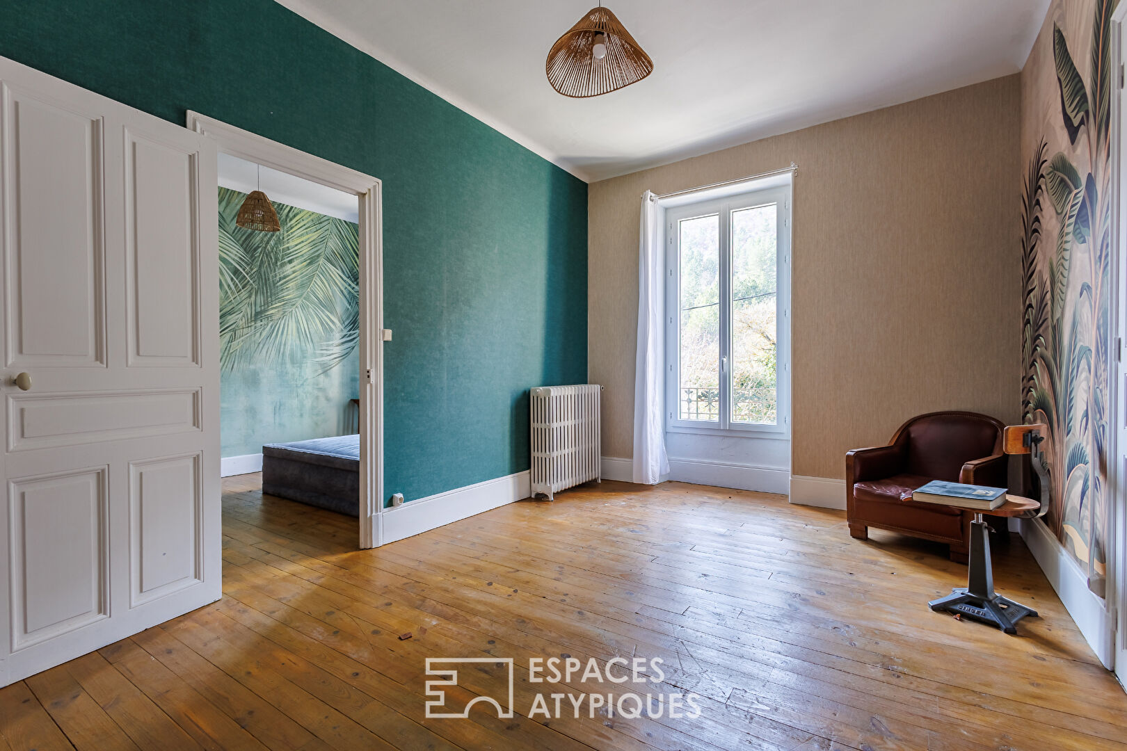 Character house to renovate with reception potential in the Baronnies