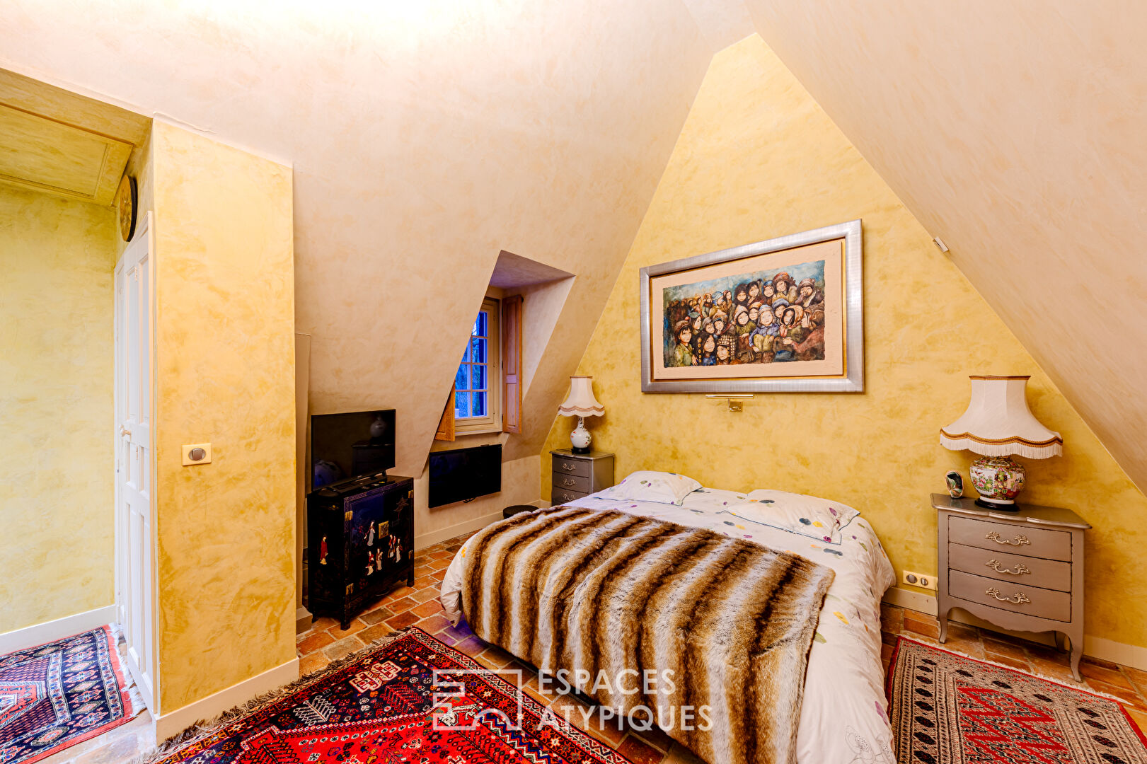 Timeless elegance! Signature residence with majestic proportions in the hills above Cormeilles-en-Parisis