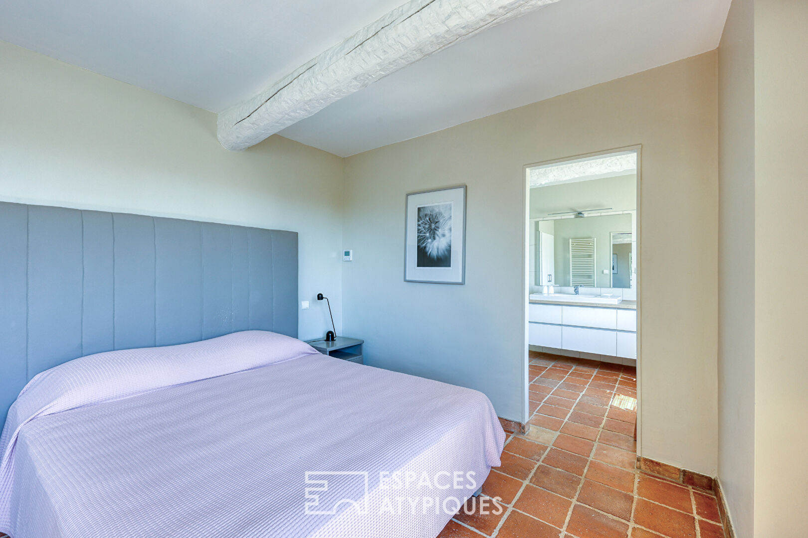 Bastide close to shops and its superb swimming pool