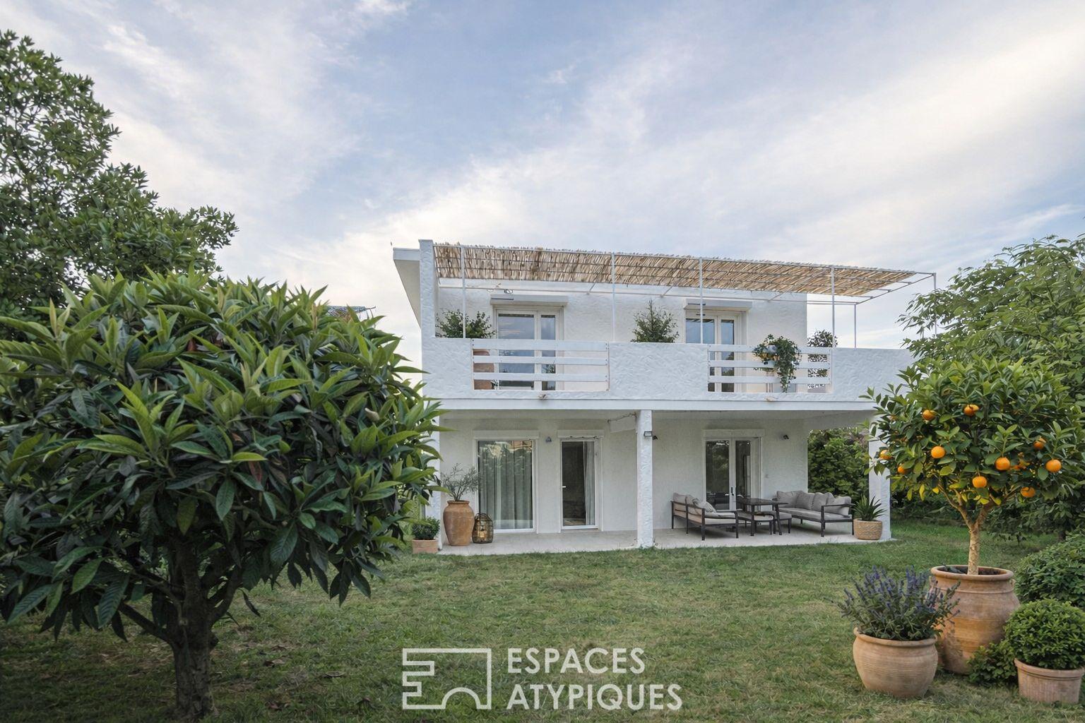 The renovated 1960s house of 200m2