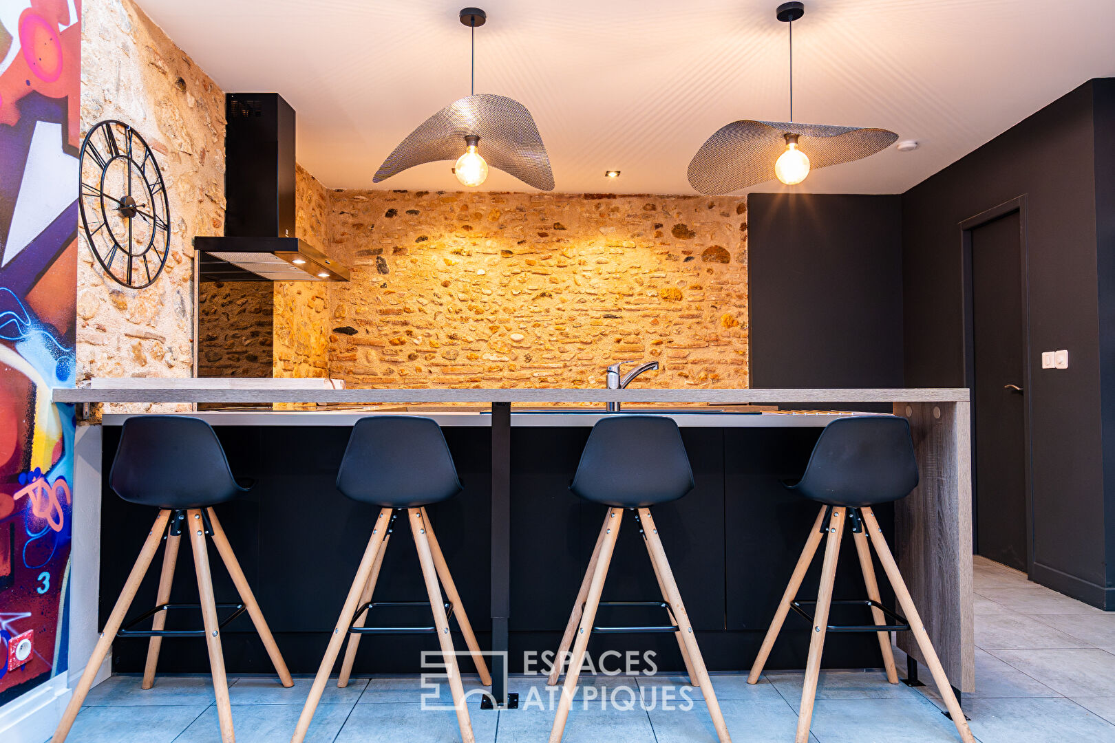 Character village house with terrace and skylight – Torreilles